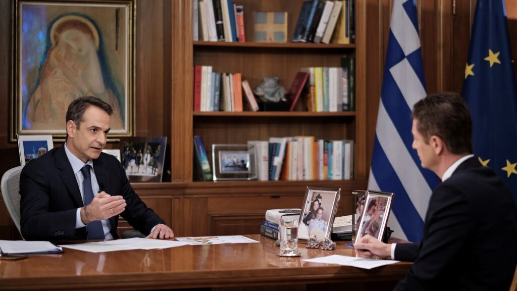 Από το γραφείο του έδωσε συνέντευξη ο Κυριάκος Μητσοτάκης