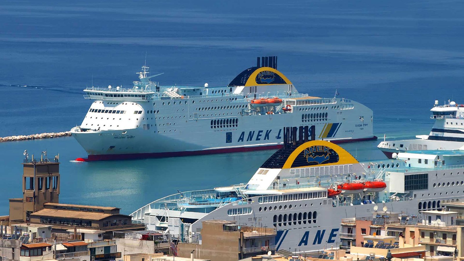 Προς έγκριση από την Επιτροπή Ανταγωνισμού η συγχώνευση ATTICA και ANEK