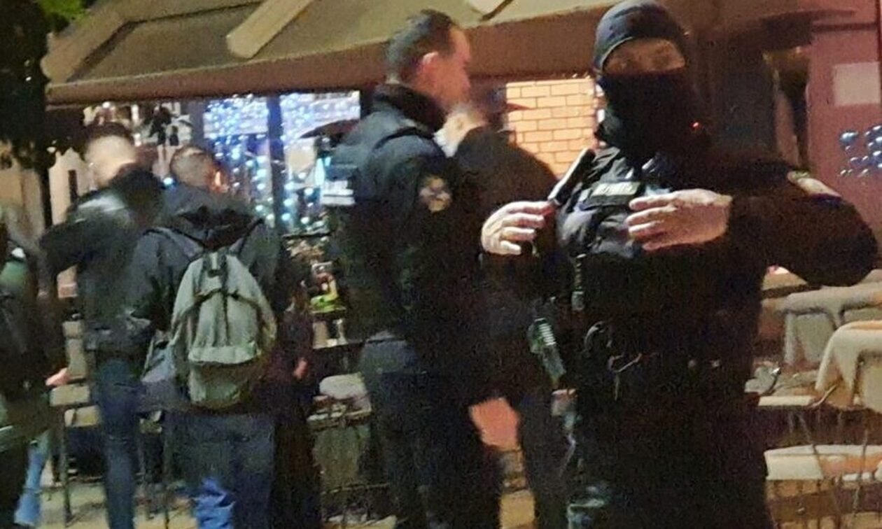 Κύκλωμα εκβιαστών: Συνελήφθησαν 7 άτομα