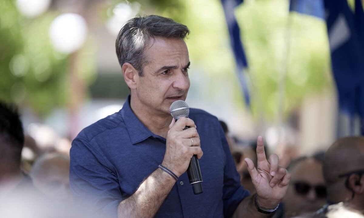 Με τον… Κυριάκο τάσσονται 23 καθηγητές