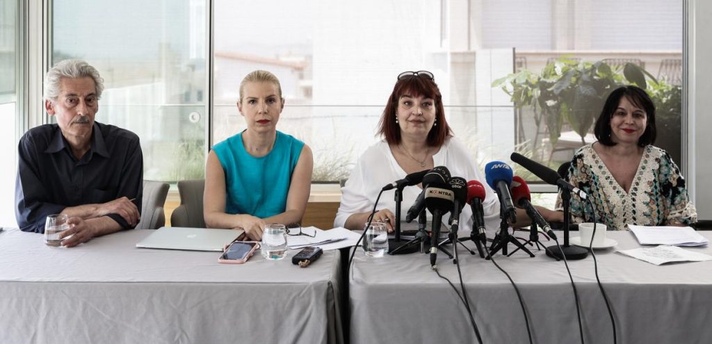 Στα “κάγκελα” οι … κομμένοι της Ζωής