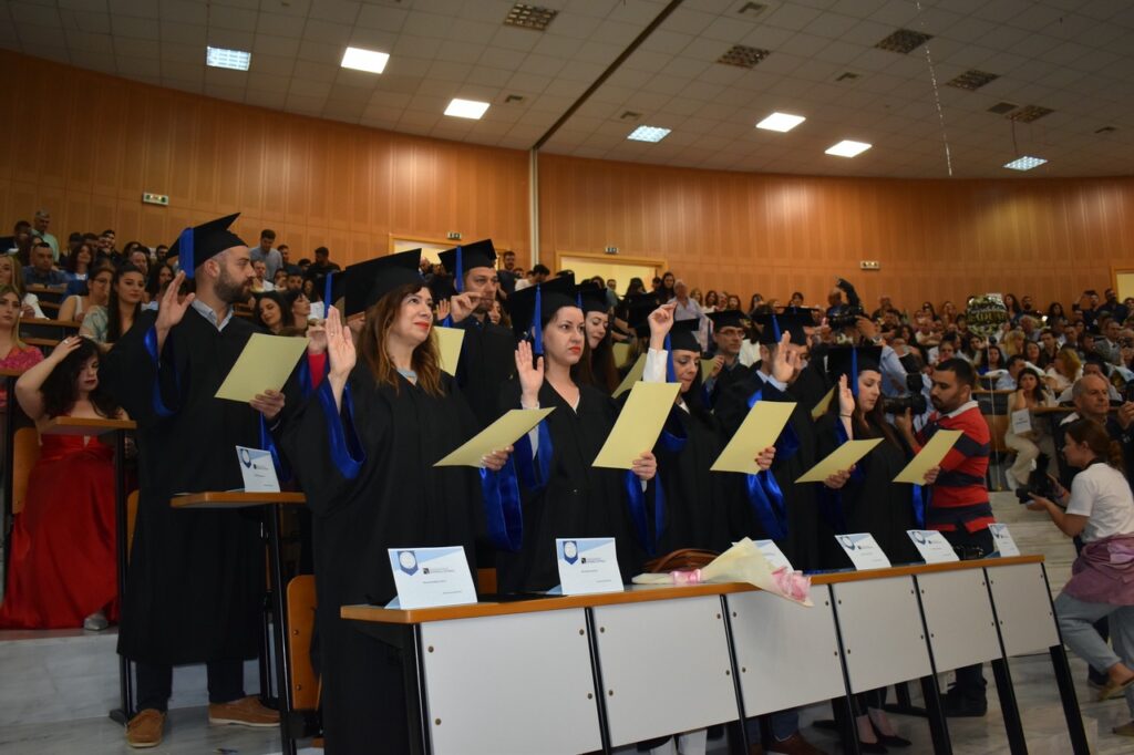 Ορκίστηκαν οι νέοι απόφοιτοι Τουρισμού