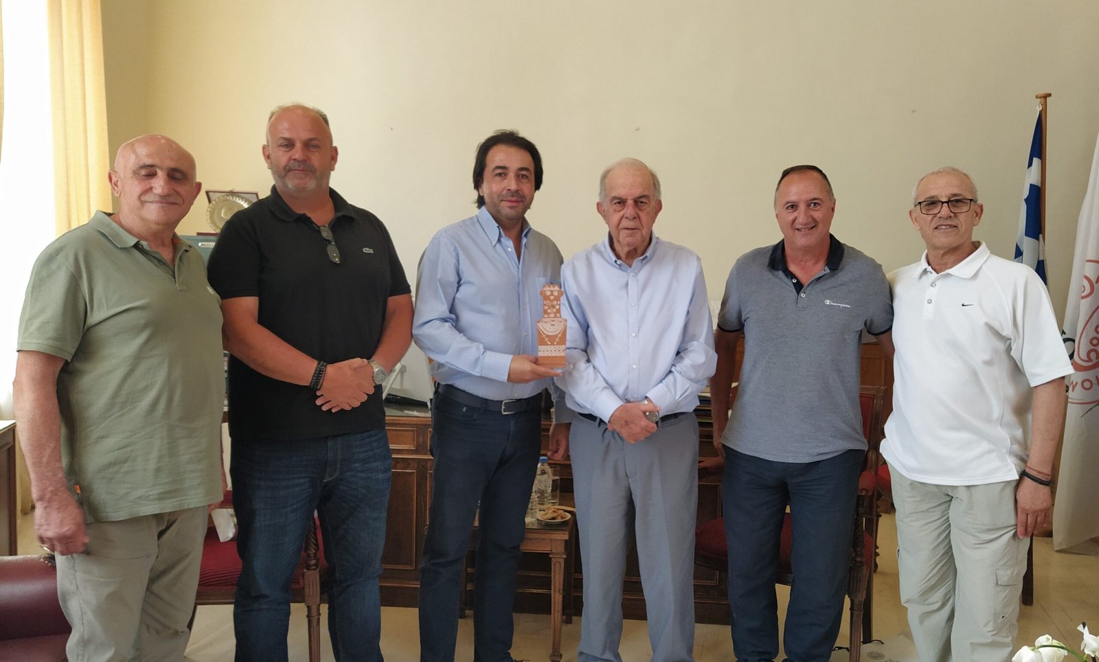 Αντιπροσωπεία του Δήμου Λεμεσού συνάντησε ο Δήμαρχος Ηρακλείου