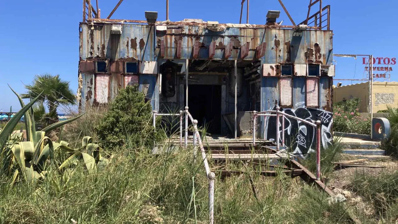 Καταστράφηκε ολοσχερώς το Barracuda