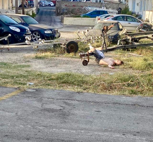 Πώς βρέθηκε άραγε εκεί;