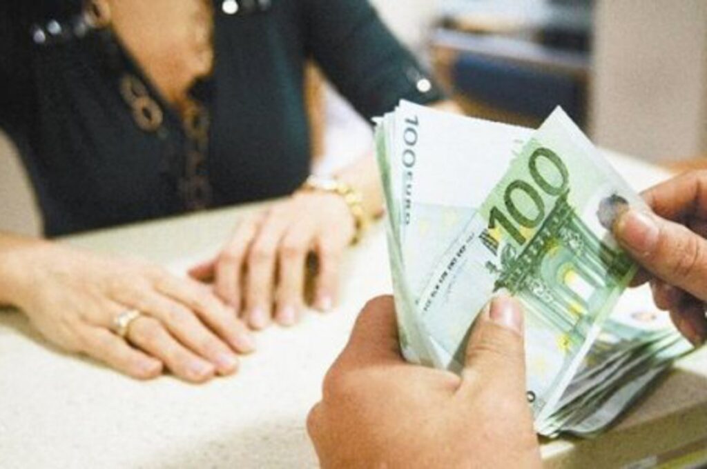 Ανεβάζει στροφές η καταναλωτική πίστη – Ποια δάνεια ζητούν τα νοικοκυριά