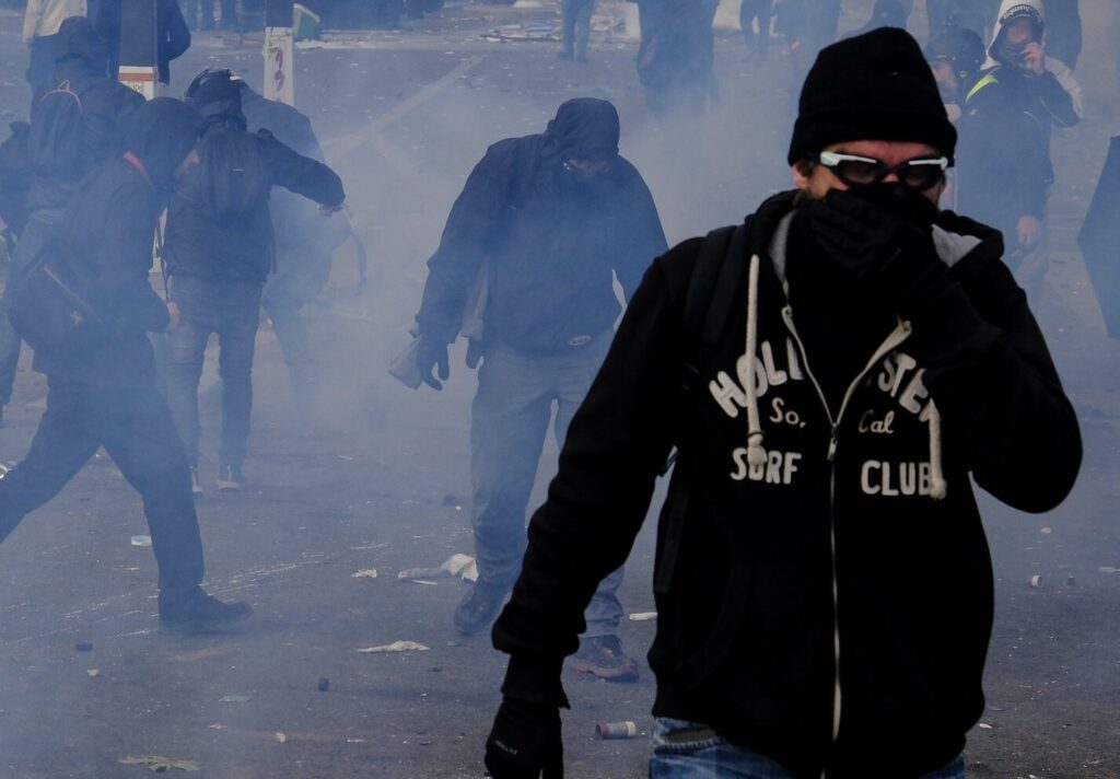 Αναζητά τουλάχιστον 11 η Αστυνομία για τα επεισόδια οπαδικής βίας στα Καμίνια φωτό Αρχείου