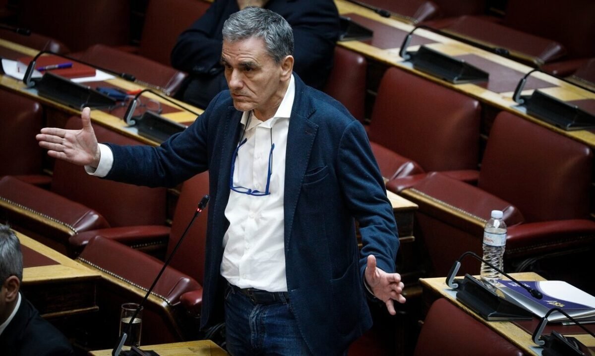 Ε. Τσακαλώτος: Ζητά απαντήσεις για τη δολοφονία Σιράζ
