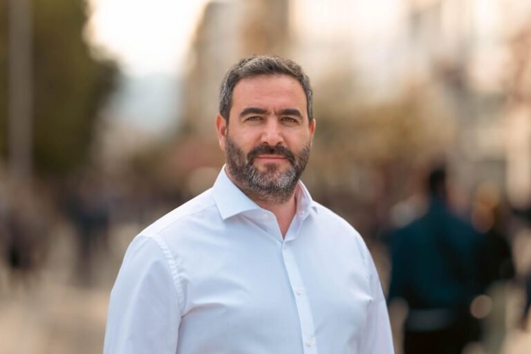 Γ. Σισαμάκης: “Ανοικτός διάλογος μεταξύ όλων των υποψήφιων για τα θέματα του Δήμου”