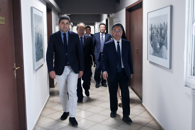 Με τον Κινέζο ομόλογο του ο Λ. Αυγενάκης (photos)