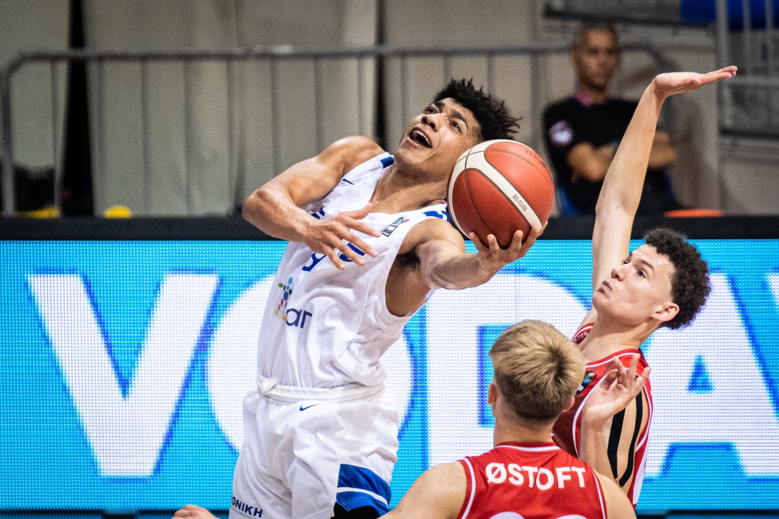 Για την πρόκριση η Εθνική Εφήβων