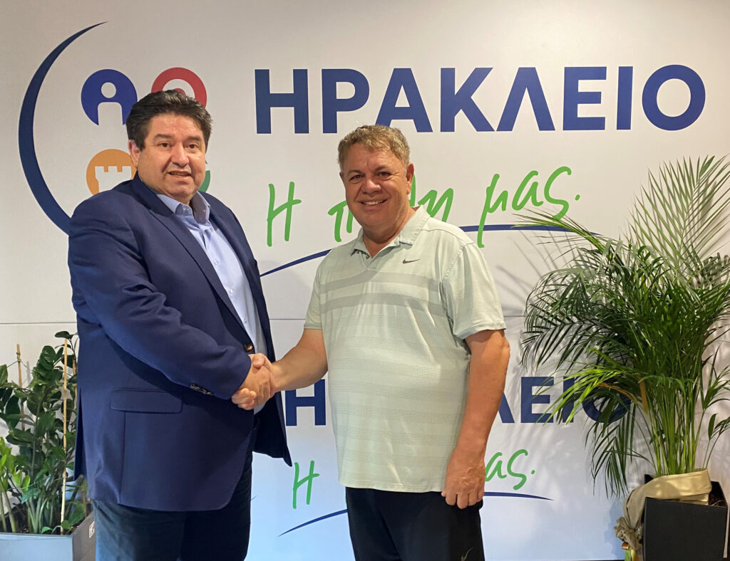 Ο Στάθης Μονιάκης με τον Μιχάλη Καραμαλάκη