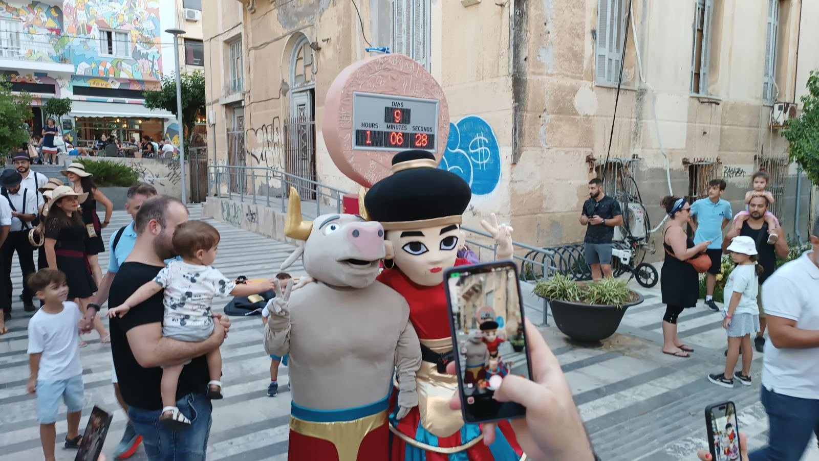 Πλάι στην Αριάδνη και τον Μινώταυρο για τους Μεσογειακούς Αγώνες όλη η ομάδα του ΘΕΜΑΤΟΣ και της Super Media