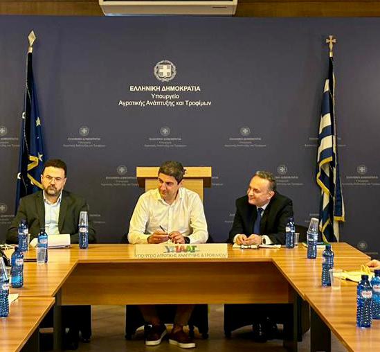 Συνάντηση κτηνοτρόφων με τον Υπουργό Αγροτικής Ανάπτυξης