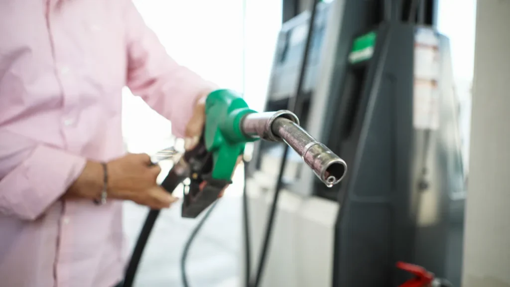 Προβληματισμός για τις αυξήσεις στα καύσιμα