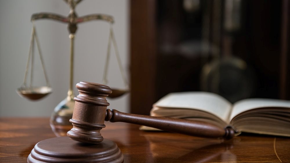 Αθωώθηκε 71χρονος στις ΗΠΑ έπειτα από 48 χρόνια στη φυλακή για φόνο που δεν διέπραξε