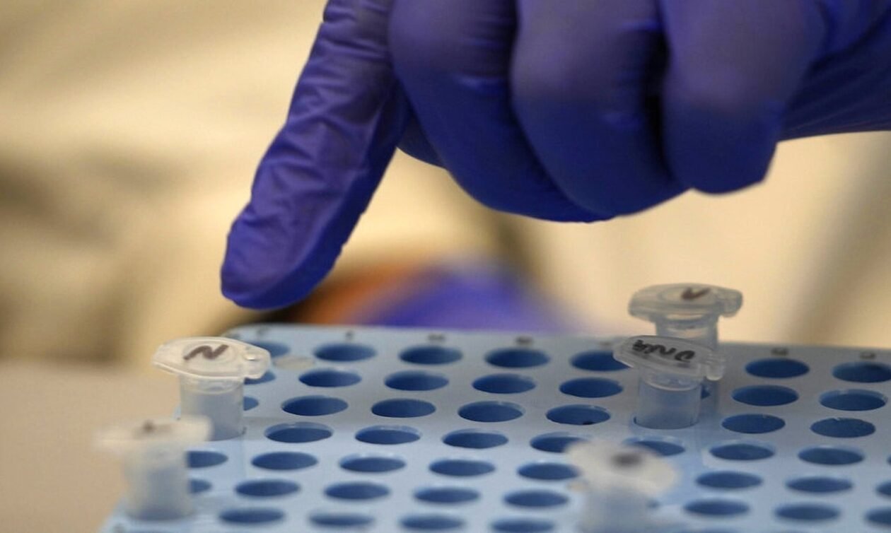 Αυξάνονται οι νοσηλείες με κορονοϊό, τι δείχνουν τα στοιχεία – Σε χαμηλά επίπεδα ο εμβολιασμός