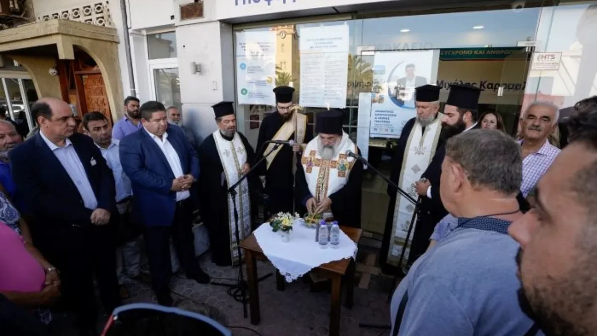 Εγκαινιάστηκε το εκλογικό κέντρο του Μ. Καραμαλάκη στη Νέα Αλικαρνασσό