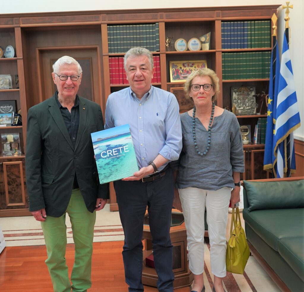 Στον Περιφερειάρχη ο φιλέλληνας Βόλτερ