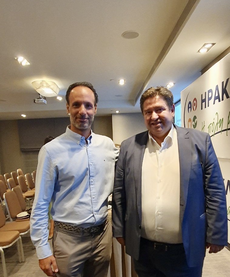 Με τον Μιχάλη Καραμαλάκη ο Νάσος Ζαχαρόπουλος