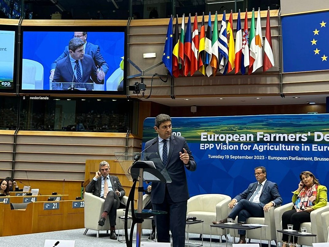 Λ. Αυγενάκης: Κίνητρα στους νέους για να ασχοληθούν με την αγροτική παραγωγή