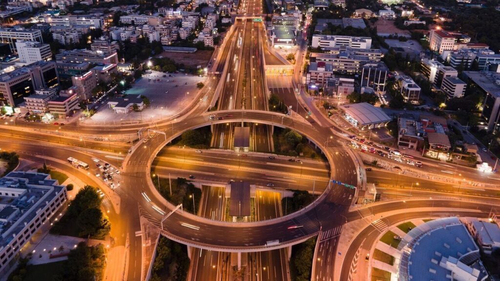 Παίρνει την παραχώρηση της Αττικής Οδού η Τέρνα