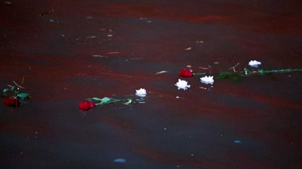 Με καθυστέρηση έφυγε το Blue Horizon από το Ηράκλειο – Λουλούδια στην μπούκα πόρτα