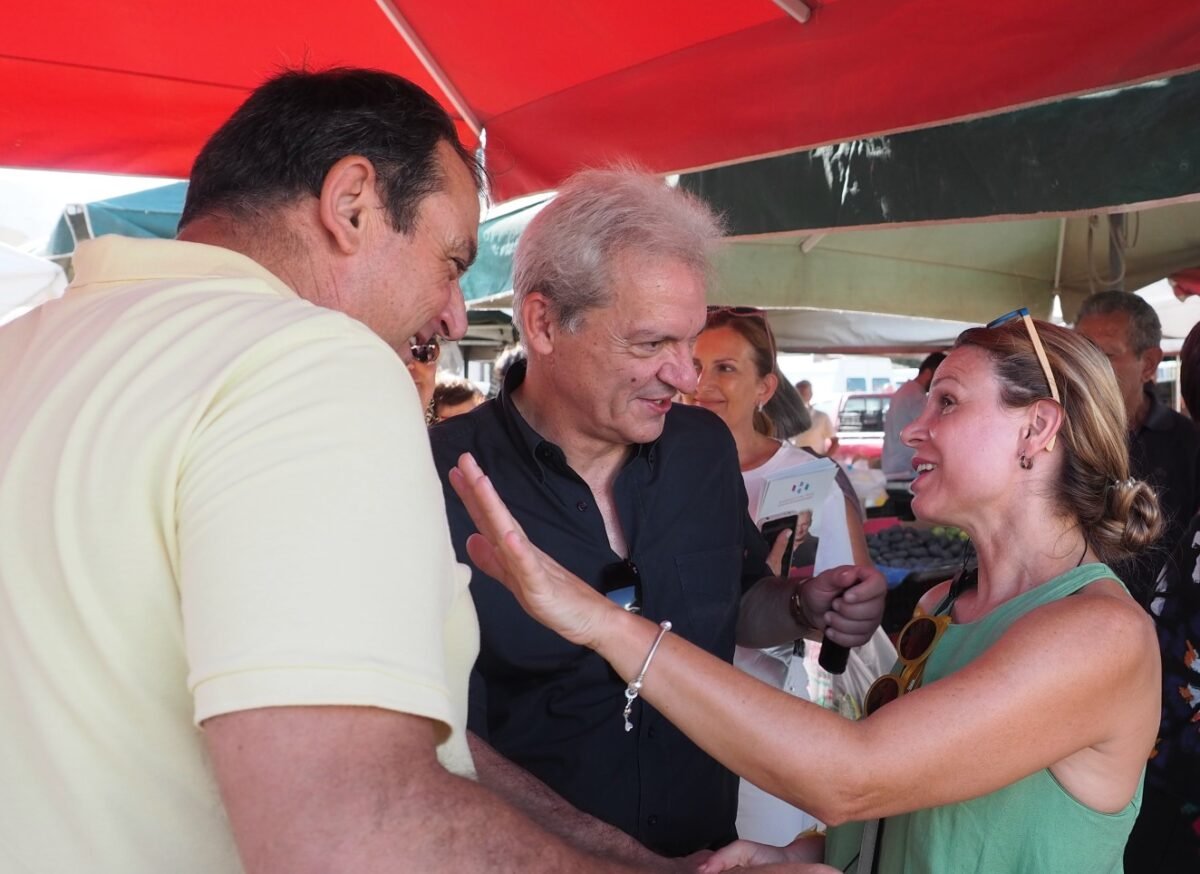 Στη Λαϊκή αγορά Πατελών ο Αλέξης Καλοκαιρινός (photos)