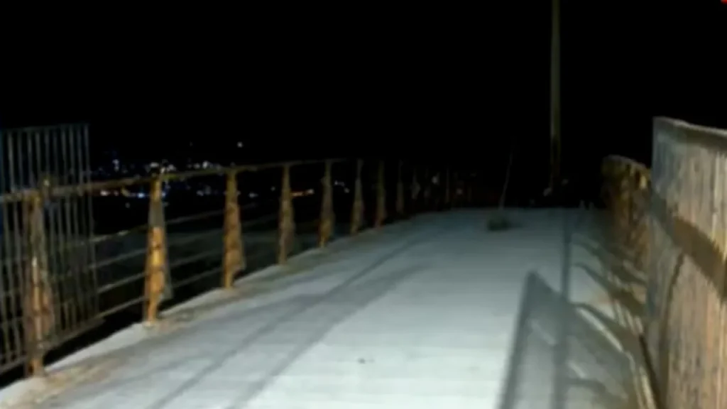 Της επιτέθηκαν στον Καράβολα