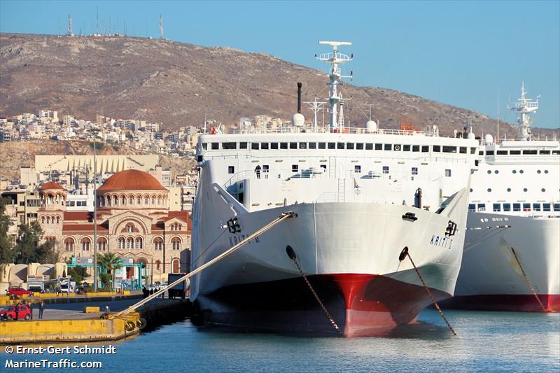 Δεν άφησαν να ταξιδέψει για Κρήτη μητέρα με τα παιδιά της