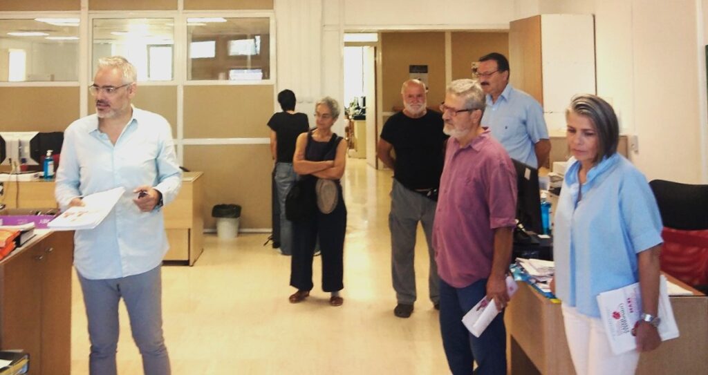 Περιοδεία Λαϊκής Συσπείρωσης σε υπηρεσίες του Δήμου