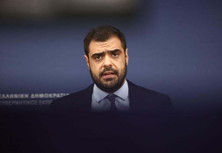 Μαρινάκης: Μόνιμη αύξηση αποδοχών αντί για επιδόματα