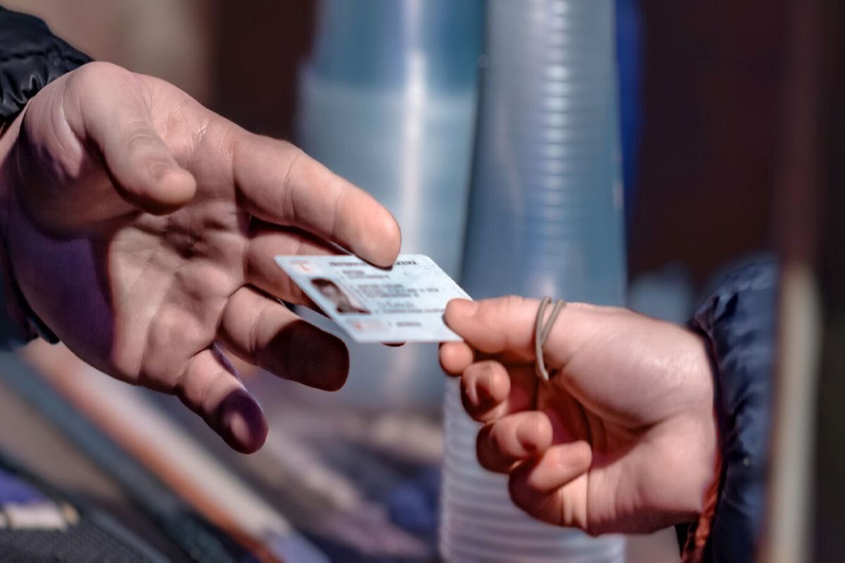 Πρεμιέρα κάνουν την Δευτέρα οι νέες ταυτότητες