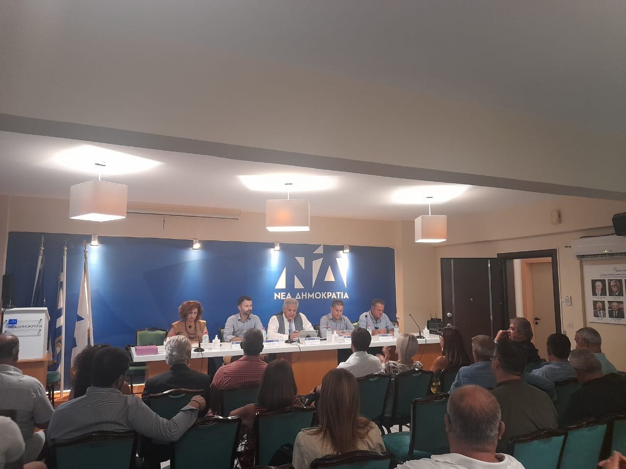 Στηρίζει Αρναουτάκη αλλά κανένα σε κανένα δήμο η Νέα Δημοκρατία