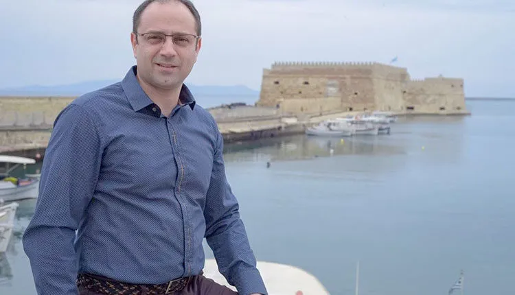 Ν. Κανακαράκης στο ΘΕΜΑ: «Η Μαρία Καναβάκη με ενέπνευσε»