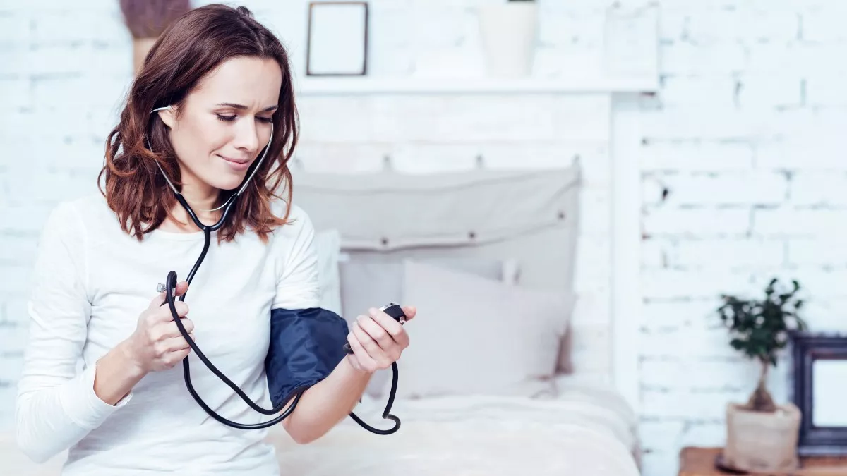 Τέσσερα λάθη που πρέπει να αποφύγετε όταν μετράτε την πίεσή σας