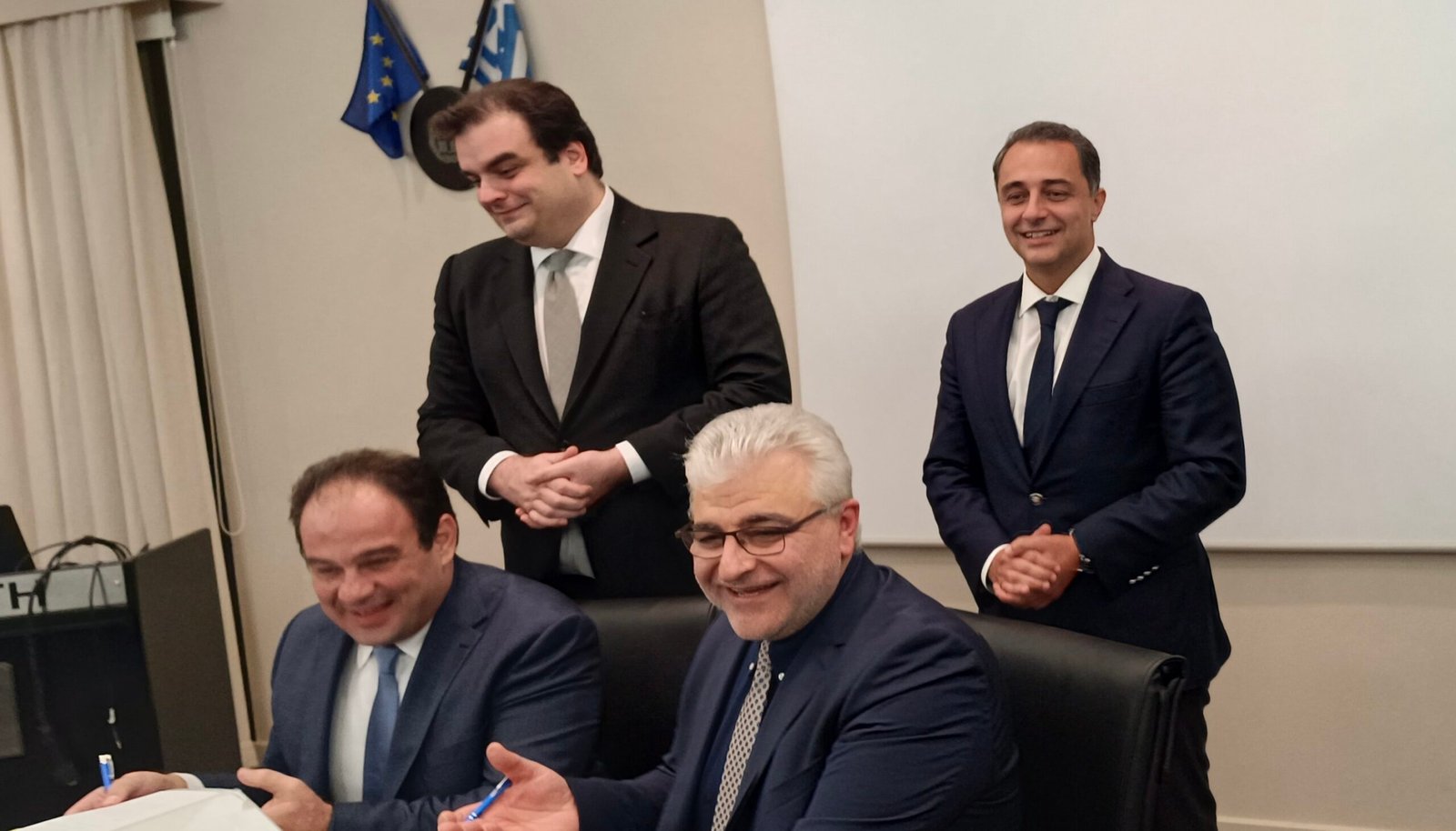 Υπογράφτηκε το Μνημόνιο Συνεργασίας ανάμεσα σε ΙΤΕ και Ινστιτούτο Εκπαιδευτικής Πολιτικής παρουσία του Κ. Πιερρακάκη