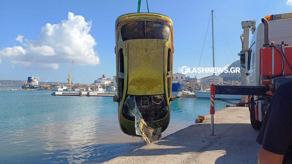 Μυστήριο για το βυθισμένο αυτοκίνητο στη Σούδα