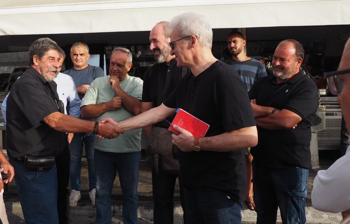 Με τους επαγγελματίες αλιείς συναντήθηκε ο Καλοκαιρινός