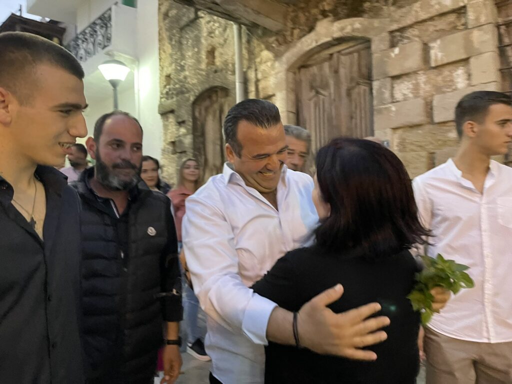 Έκλεισε τις περιοδείες του στον Κρουσώνα ο Δημήτρης Πιτσικάκης