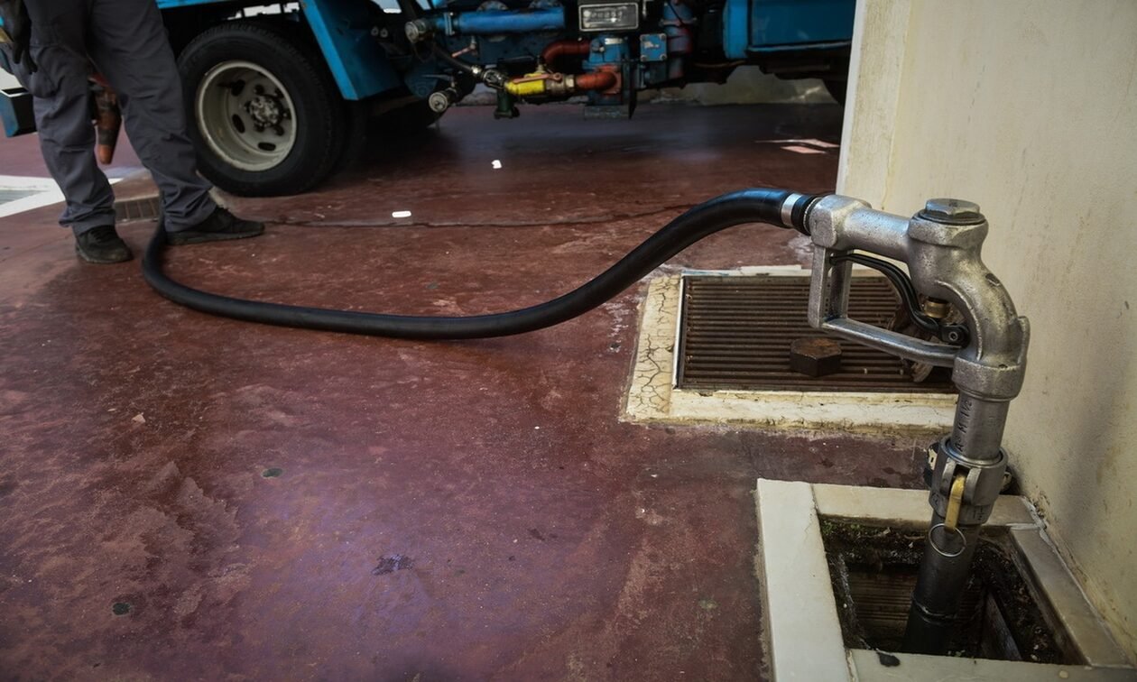 Πετρέλαιο θέρμανσης: Ξεκινά η διάθεση σε τιμή χαμηλότερη από πέρυσι – Πότε θα δοθεί το επίδομα και σε ποιους