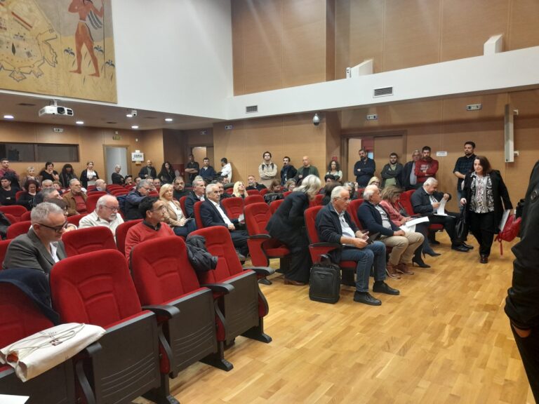 Δεν προχωράει η ψήφιση των δημοτικών τελών