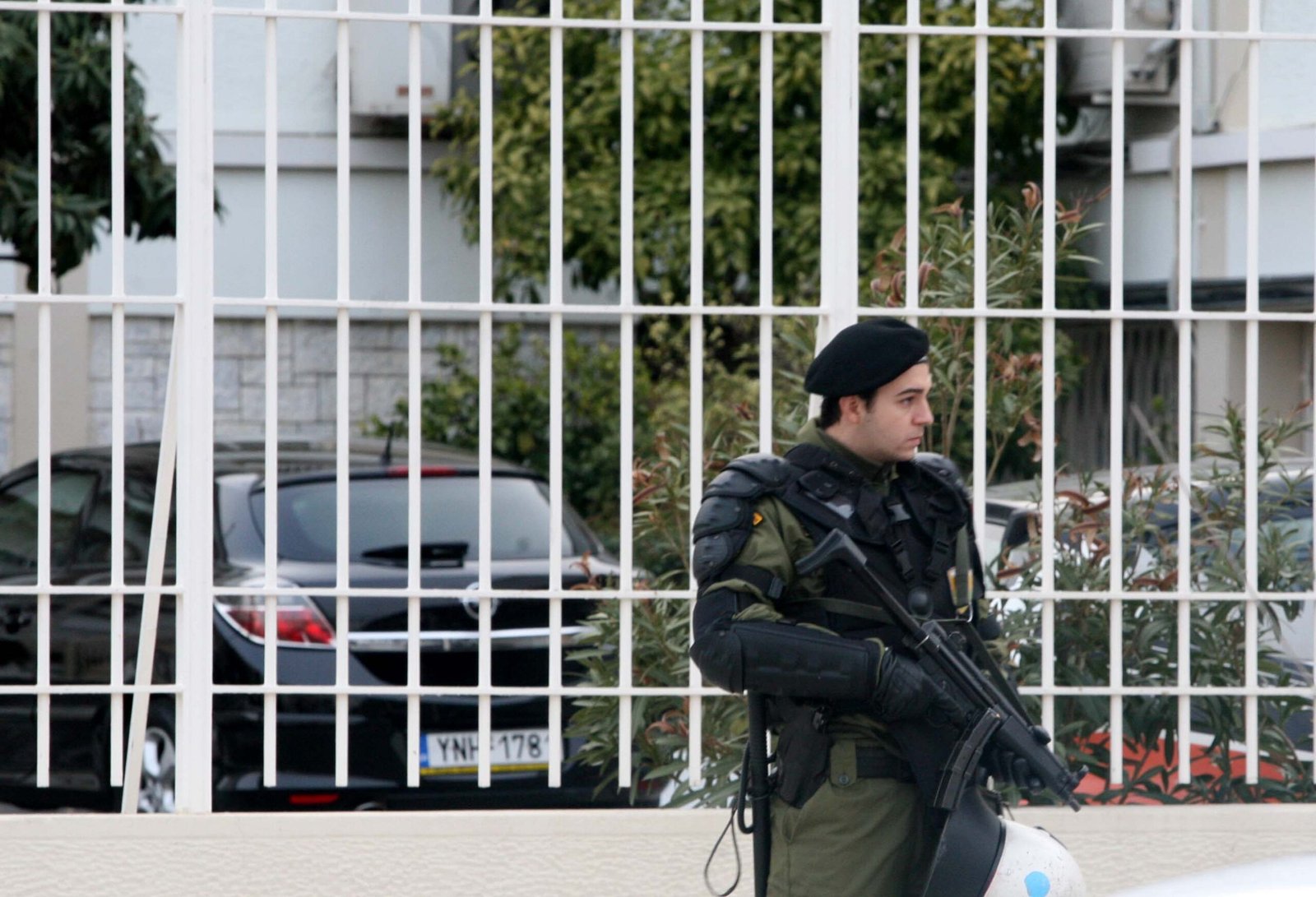 Προσλαμβάνονται 183 εξωτερικοί φρουροί φυλακών