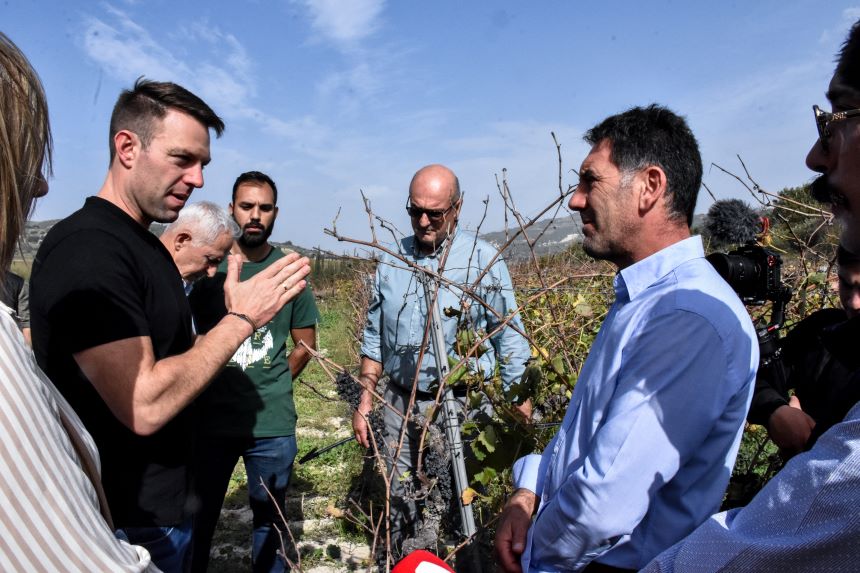 Περιοδείες στις “ορφανές περιφέρειες” για τον ΣΥΡΙΖΑ