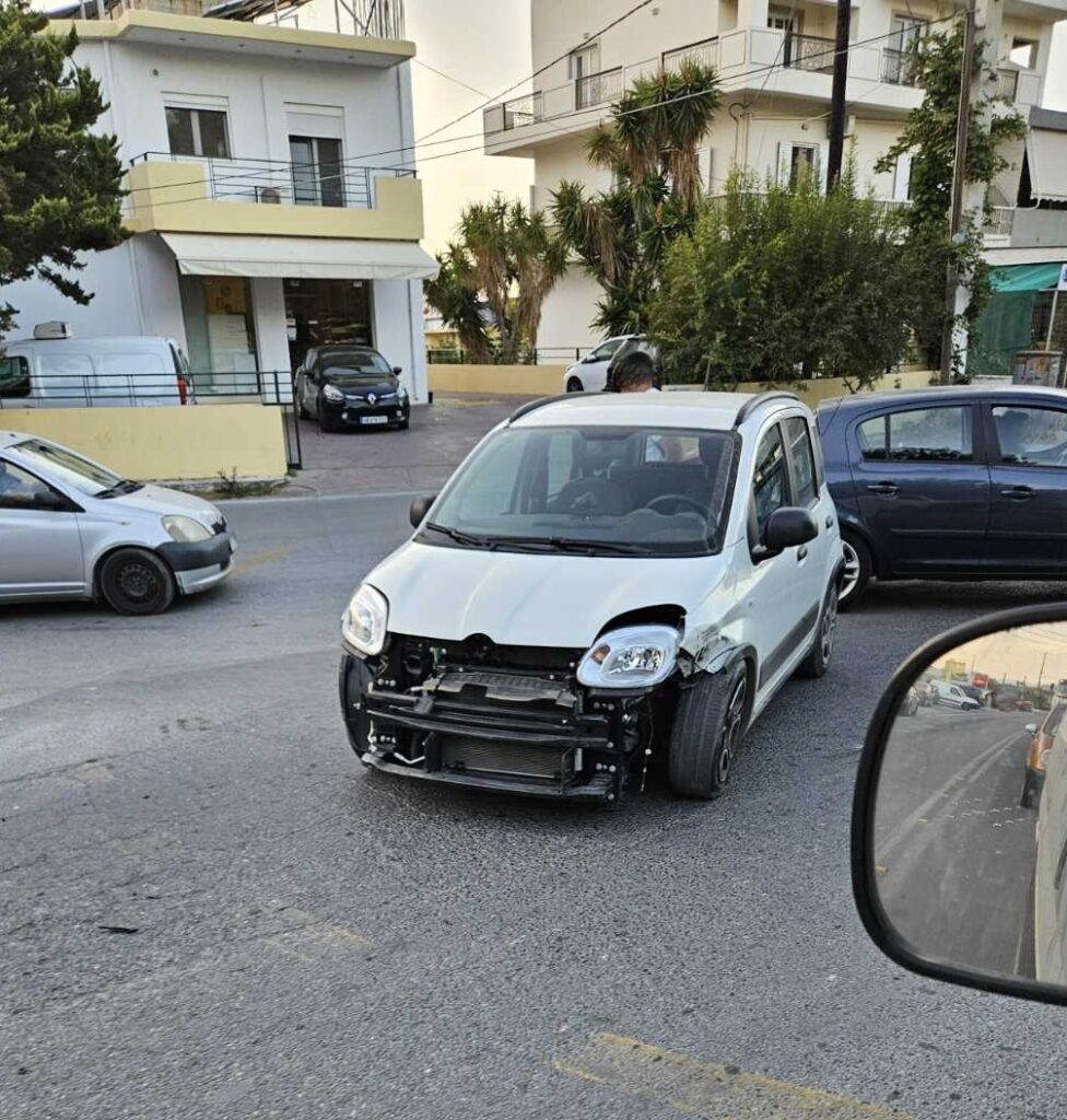 Τροχαίο ατύχημα στον Άη Γιάννη