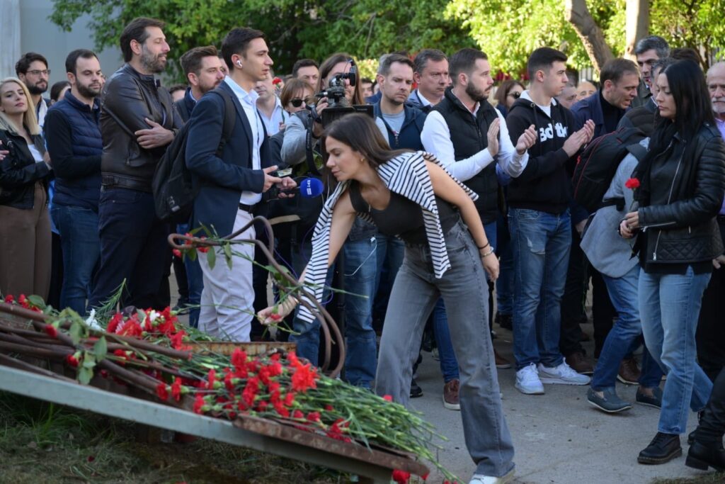 Ε.Βατσινά: Τιμή μας να είμαστε απόγονοι όσων θυσιάστηκαν για τη δημοκρατία