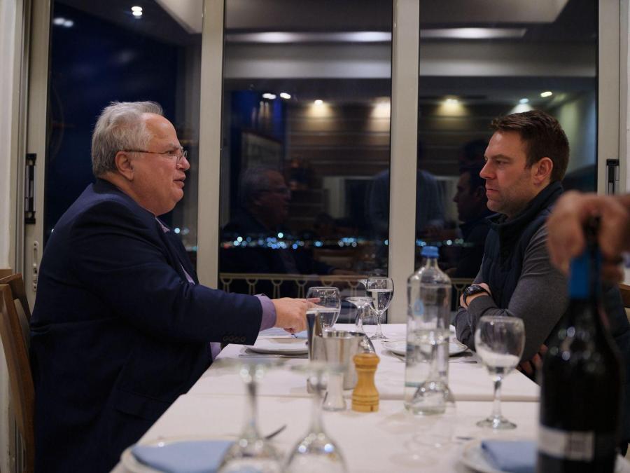 Έφαγαν μαζί Κασσελάκης και Κοτζιάς