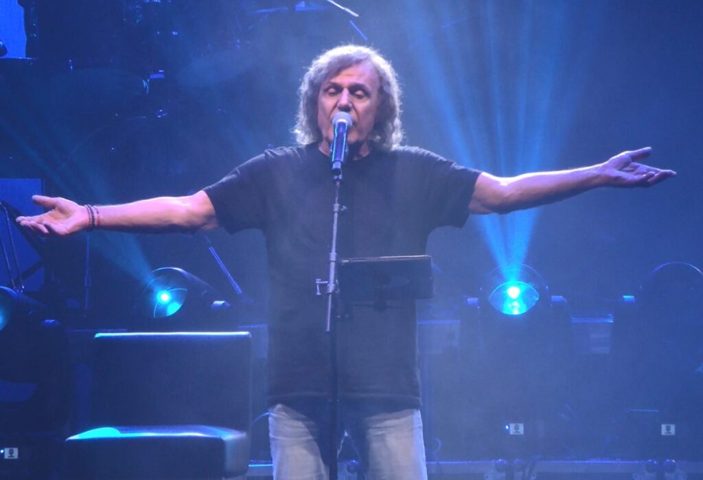 Διαθέσιμη διαδικτυακά η συναυλία για τα 50 χρόνια Βασίλη Παπακωνσταντίνου