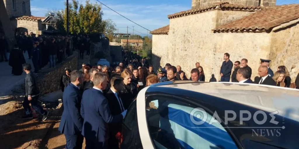 Σε κλίμα βαθιάς οδύνης η κηδεία του Επισμηναγού Κωστέα