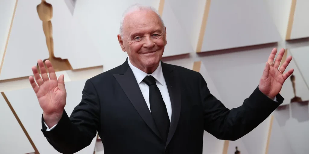 Α. Χόπκινς: “Ένα ξέρω. Δεν ξέρω τίποτα”. Όπως ο Σωκράτης